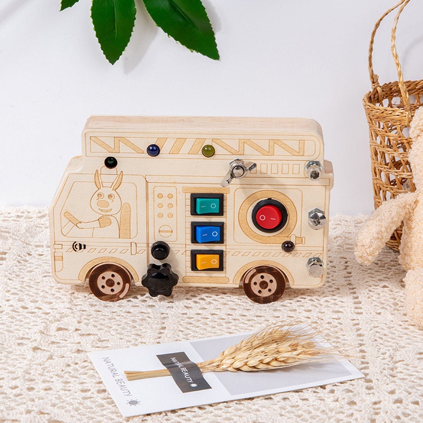 Tableau Montessori - BusyBoardCircuit™ - Camion de pompier